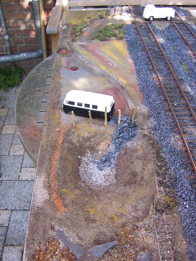 003Feldbahn und Bombenkrater - 5